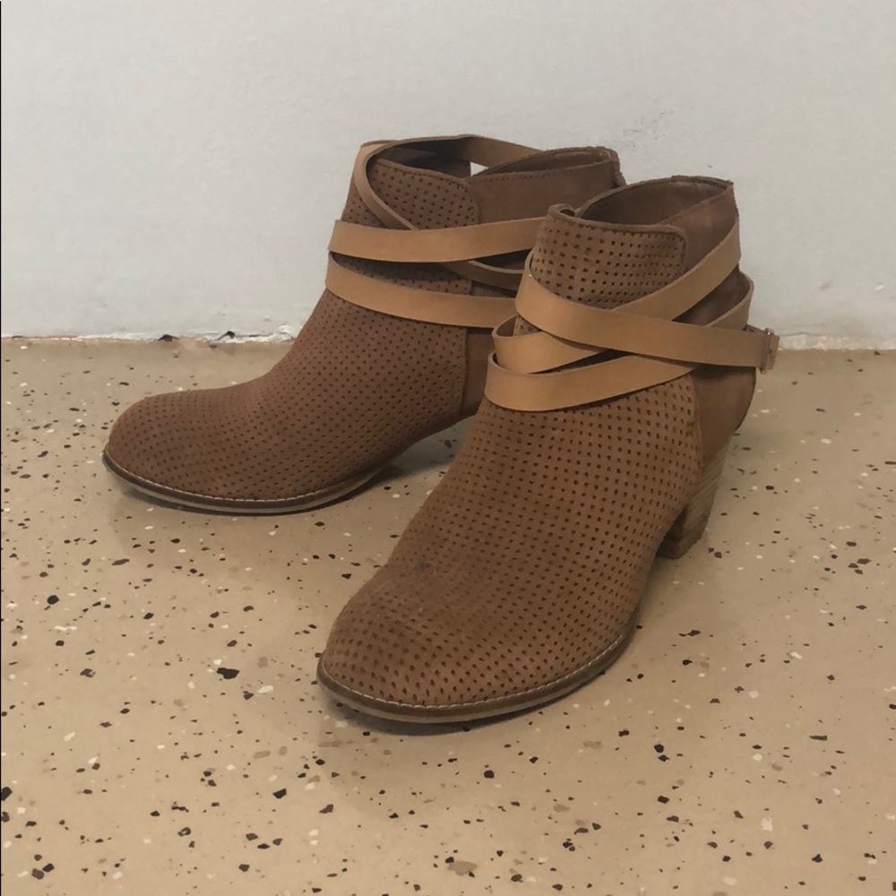 Dolce Vita booties